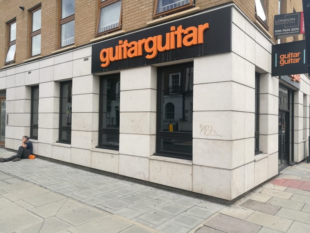 11-blackout-tint-film-guitar-guitar