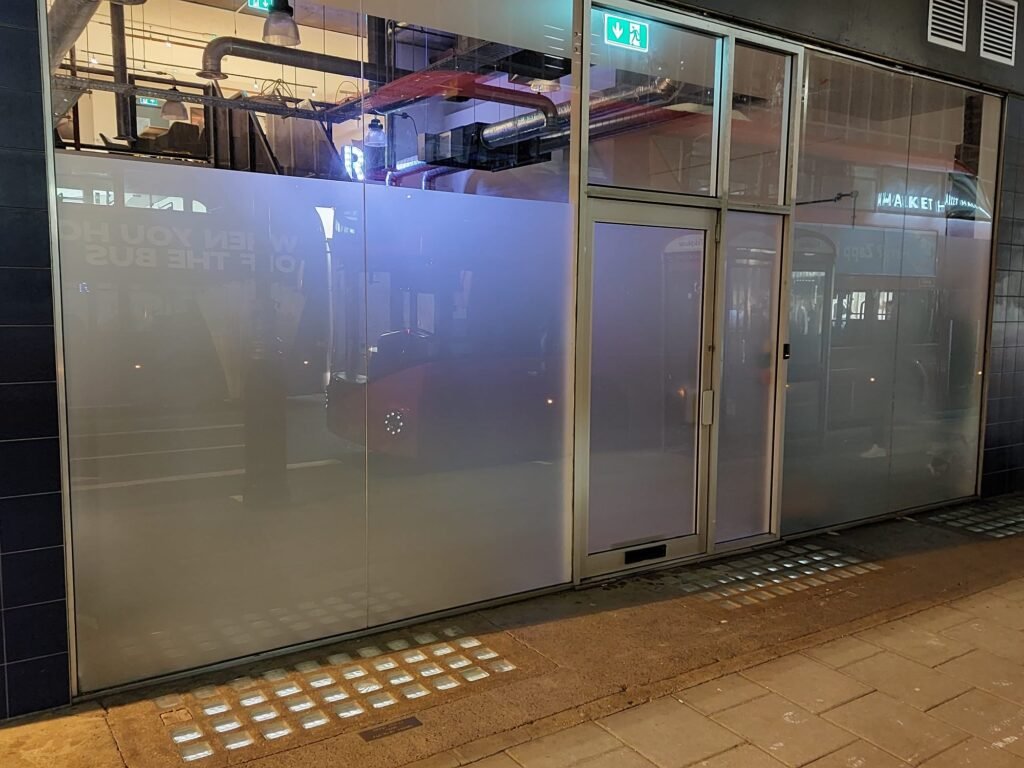 51-glass-frosting-private-gym