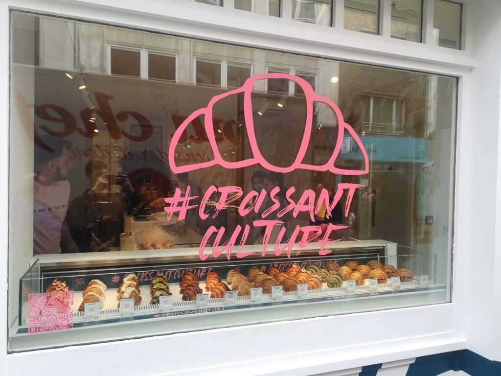 62-pink-vinyl-graphic