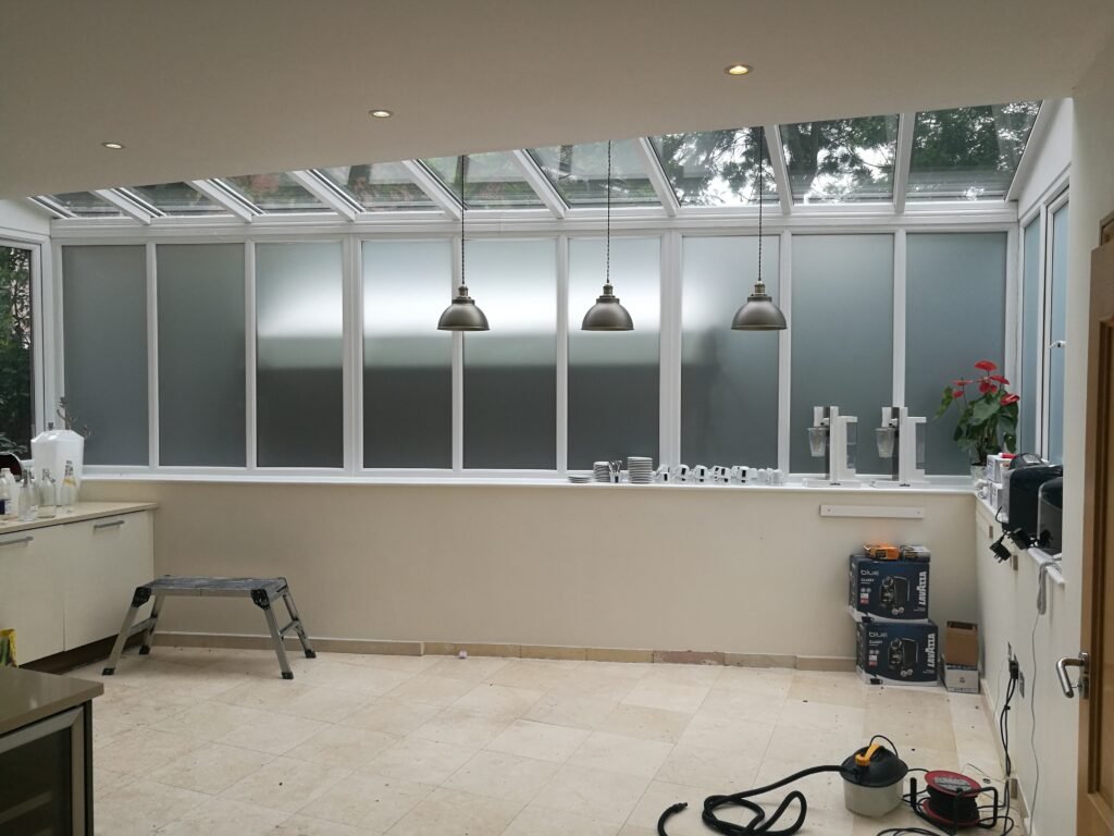 85-kitchen-frosted-windows