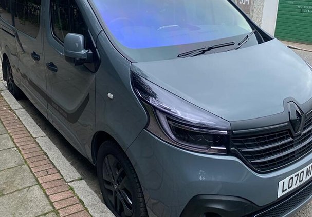 window tinting chameleon renault traffic